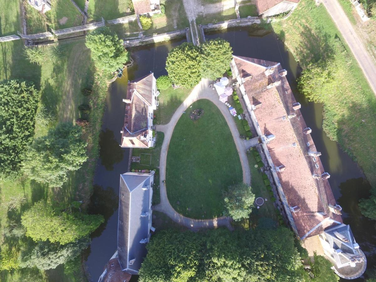 Chateau De Mauvilly Bed & Breakfast エクステリア 写真